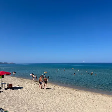 La Casa Del Mare Сasa de vacaciones Badesi